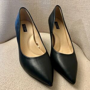 Daily Shoes San Francisco Black Heels.  Size 10.
